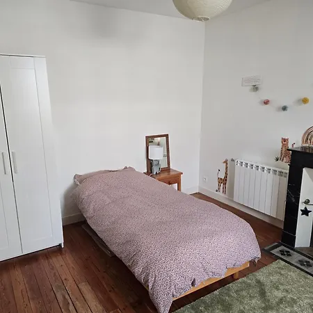 Characterful Townhouse In Beautiful Prázdninový dům Monségur