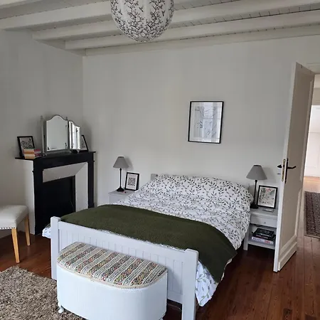 Characterful Townhouse In Beautiful Semesterbostad *